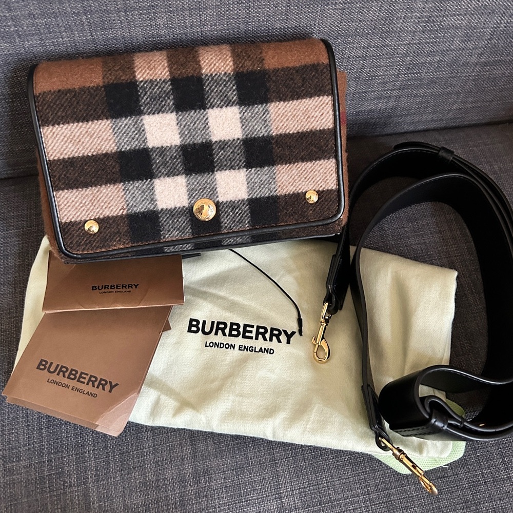 Burberry hackberry
